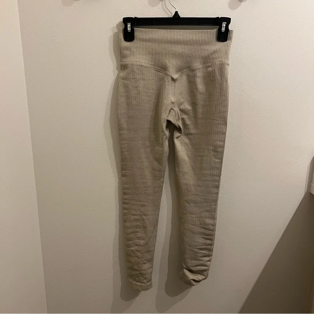 Beige Ribbed Workout Set - Picture 6 of 7